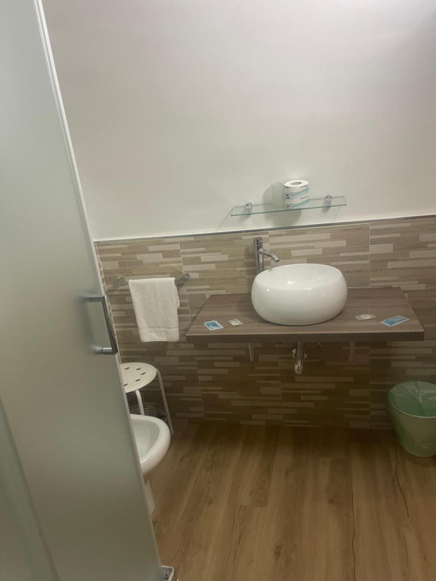 B&B Chez Moi Napoli Ngoại thất bức ảnh