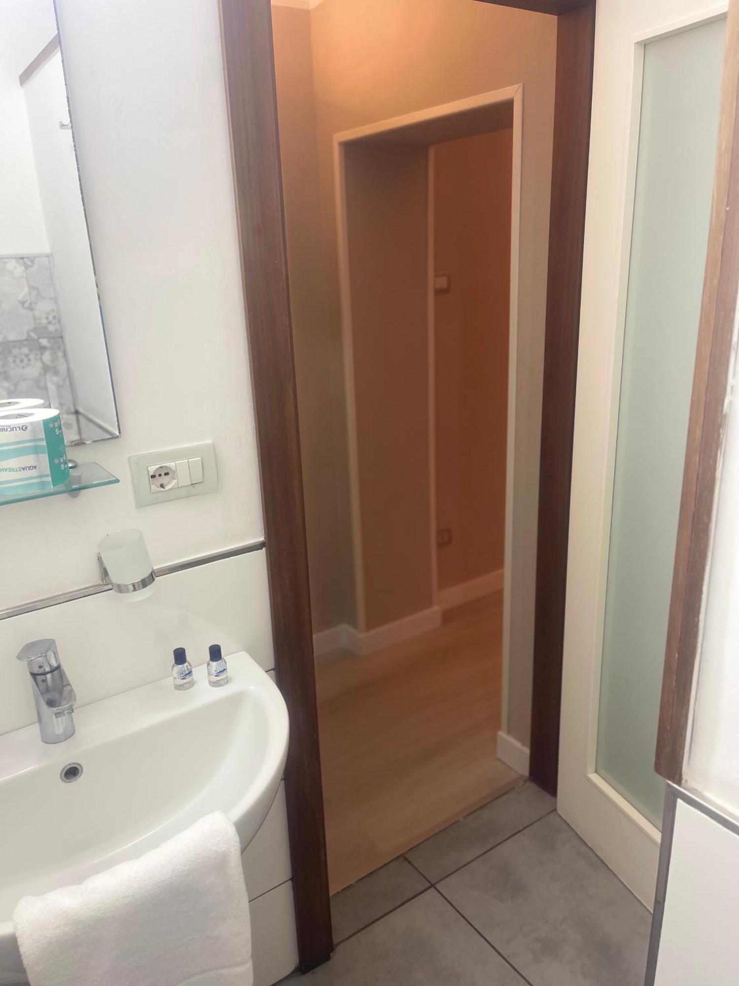 B&B Chez Moi Napoli Ngoại thất bức ảnh